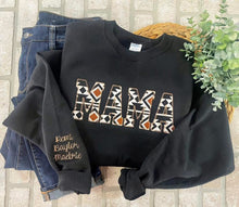 Load image into Gallery viewer, Embroidered Appliqué Shirts
