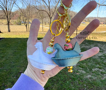 Load image into Gallery viewer, Hen on Nest Keychain
